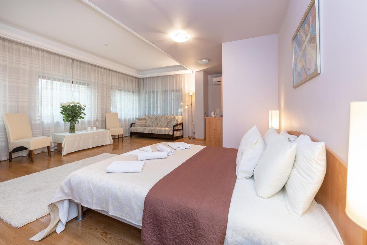 Room In Guest Room - Valensija - Large Suite Jūrkalne 外观 照片