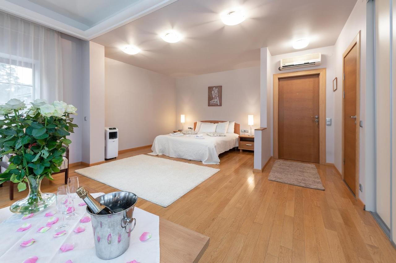 Room In Guest Room - Valensija - Large Suite Jūrkalne 外观 照片